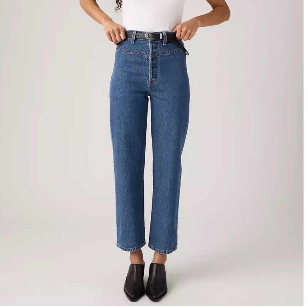 Levis Ribcage Western Yoke Straight Leg High Rise Ankle Blue Jeans 33x29
NEW NWT